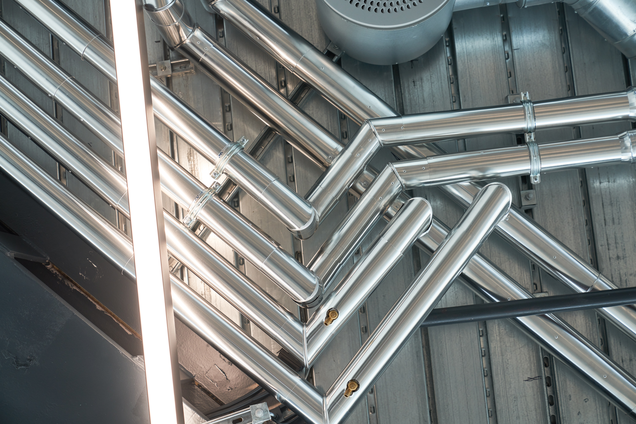 Ambit The Point Floor 6 Ceiling Ducts
